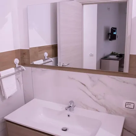Nocleg ze śniadaniem Modern House Monolocali